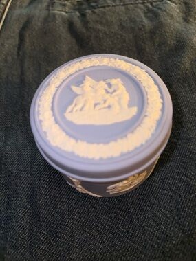 Wedgwood Lavender Blue Jasperware Trinket Box with White Relief